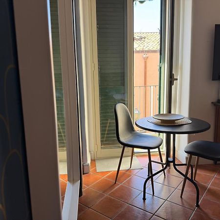 Swim Apartment Fronte Mare Catania Bagian luar foto