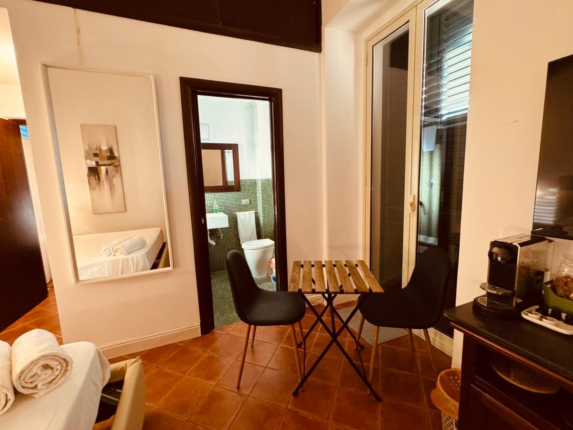 Swim Apartment Fronte Mare Catania Bagian luar foto