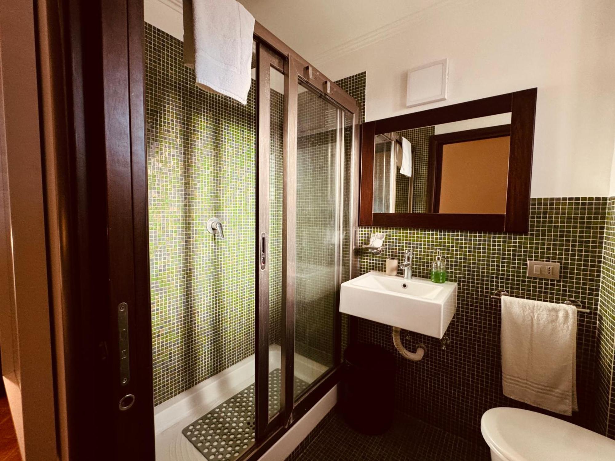 Swim Apartment Fronte Mare Catania Bagian luar foto